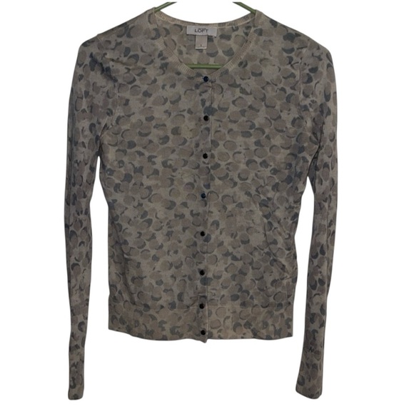 🌹LOFT BUTTON UP SWEATER - Picture 1 of 6